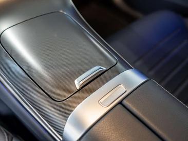 Mercedes GLC 400 E — photo 12