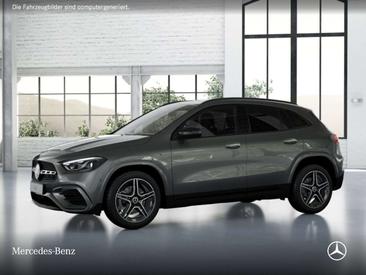 Mercedes GLA 180 — photo 2