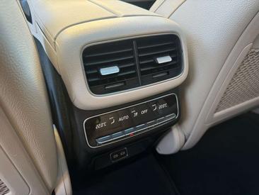Mercedes GLE 400 E — photo 26