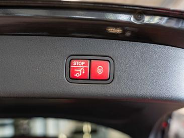 Mercedes GLC 400 E — photo 29