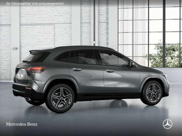 Mercedes GLA 180 — photo 15