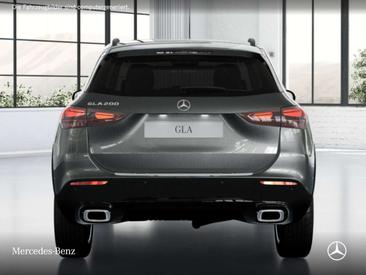 Mercedes GLA 200 — photo 6