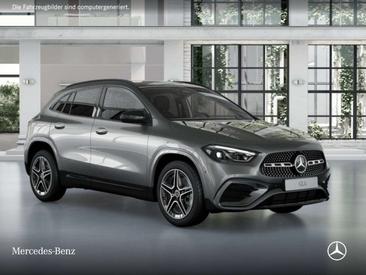 Mercedes GLA 180 — photo 16