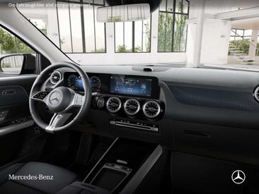 Mercedes GLA 200 — photo 9