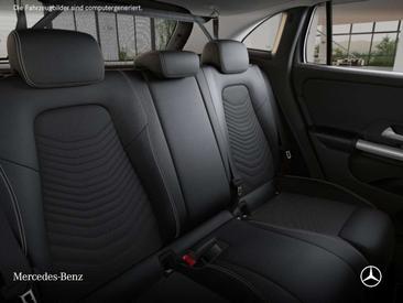 Mercedes GLA 200 — photo 11