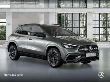 Mercedes GLA 200 — photo 16