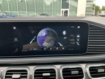 Mercedes GLS 63 4MATIC — photo 15