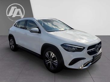 Mercedes GLA 180 — photo 4