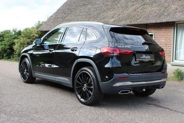 Mercedes GLA 250e — photo 2