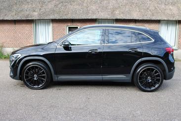 Mercedes GLA 250e — photo 3