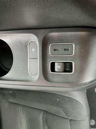Mercedes GLS 63 4MATIC — photo 28