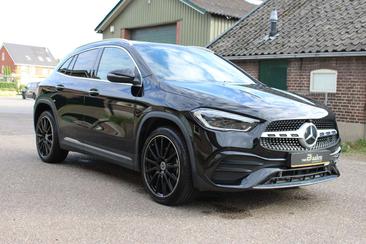 Mercedes GLA 250e — photo 4