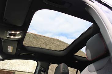 Mercedes GLA 250e — photo 5