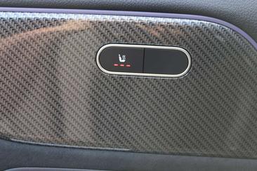 Mercedes GLA 250e — photo 22