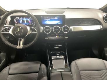 Mercedes GLB 180 D — photo 10