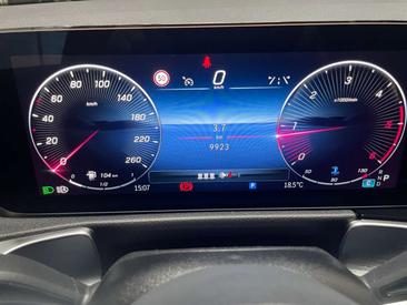 Mercedes GLB 180 D — photo 12
