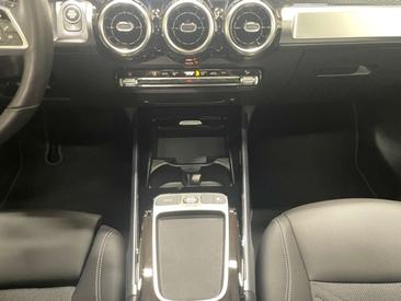 Mercedes GLB 180 D — photo 15