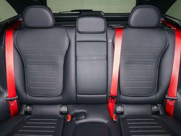 Mercedes GLC 400 E — photo 10
