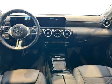 Mercedes CLA Berline 180 — photo 10