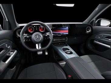 Mercedes GLB 200 — photo 8
