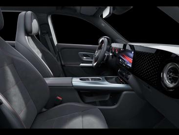 Mercedes GLB 200 — photo 9