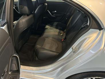 Mercedes CLA Berline 180 — photo 17