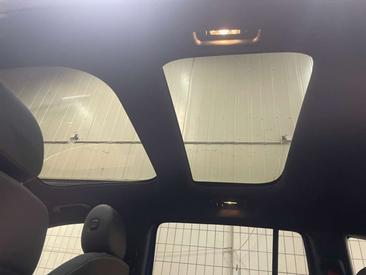 Mercedes GLB 35 4MATIC — photo 17