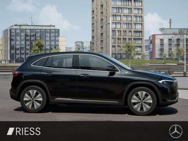 Mercedes EQA 300 4MATIC — photo 4