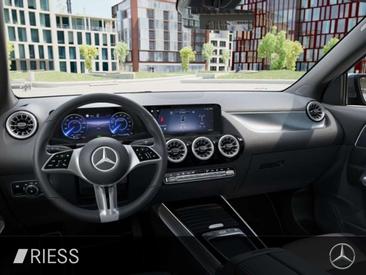 Mercedes EQA 300 4MATIC — photo 11