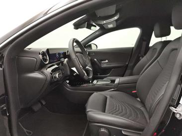Mercedes CLA Berline 200 — photo 10