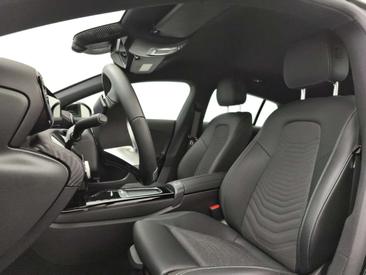 Mercedes CLA Berline 200 — photo 11
