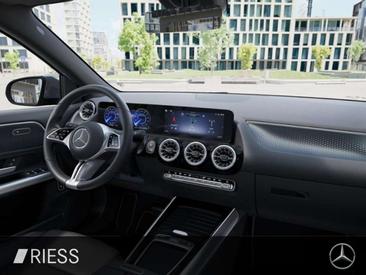 Mercedes EQA 300 4MATIC — photo 14