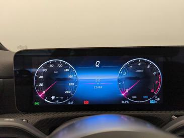Mercedes CLA Berline 200 — photo 15