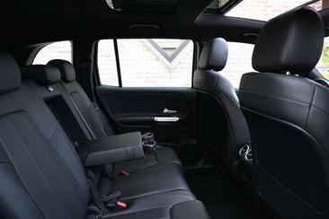 Mercedes GLB 180 D — photo 19