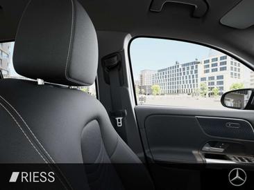 Mercedes EQA 300 4MATIC — photo 16