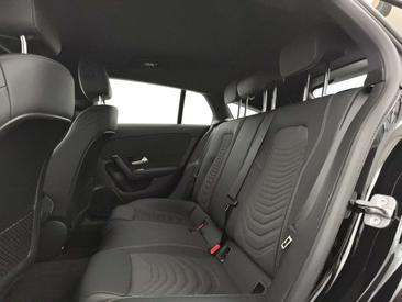 Mercedes CLA Berline 200 — photo 17