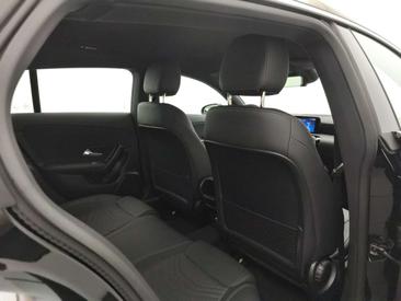 Mercedes CLA Berline 200 — photo 18