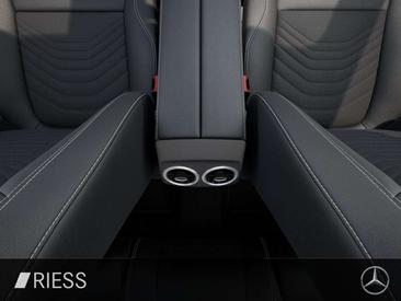 Mercedes EQA 300 4MATIC — photo 19