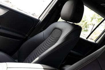 Mercedes EQB 250 — photo 20