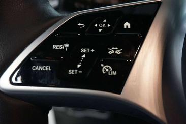 Mercedes EQB 250 — photo 7