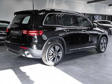 Mercedes GLB 200d — photo 4