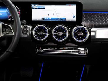 Mercedes GLB 200d — photo 10