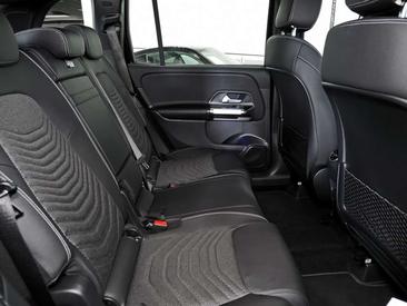 Mercedes GLB 200d — photo 13