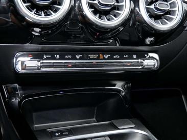Mercedes CLA Berline 250 E — photo 15