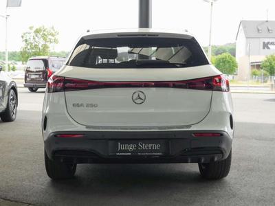 Mercedes EQA 250