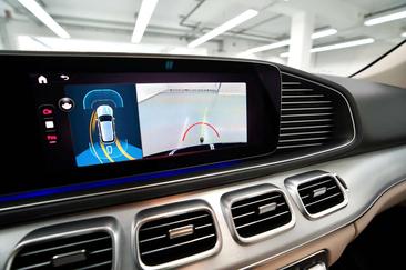 Mercedes GLE 400 D — photo 10