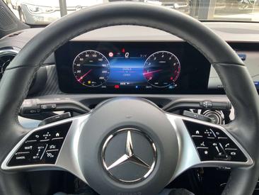 Mercedes CLA Berline 180 — photo 9