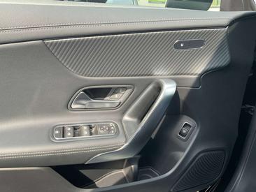 Mercedes CLA Berline 180 — photo 12
