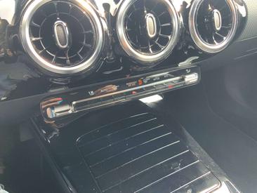 Mercedes CLA Berline 180 — photo 13