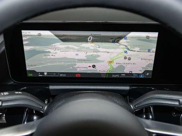 Mercedes GLA 250 — photo 19
